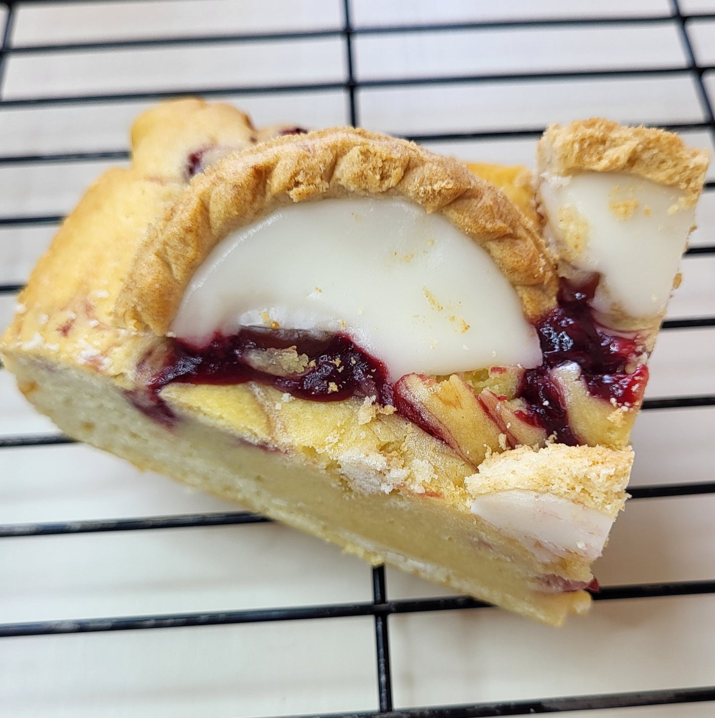 Cherry bakewell blondie