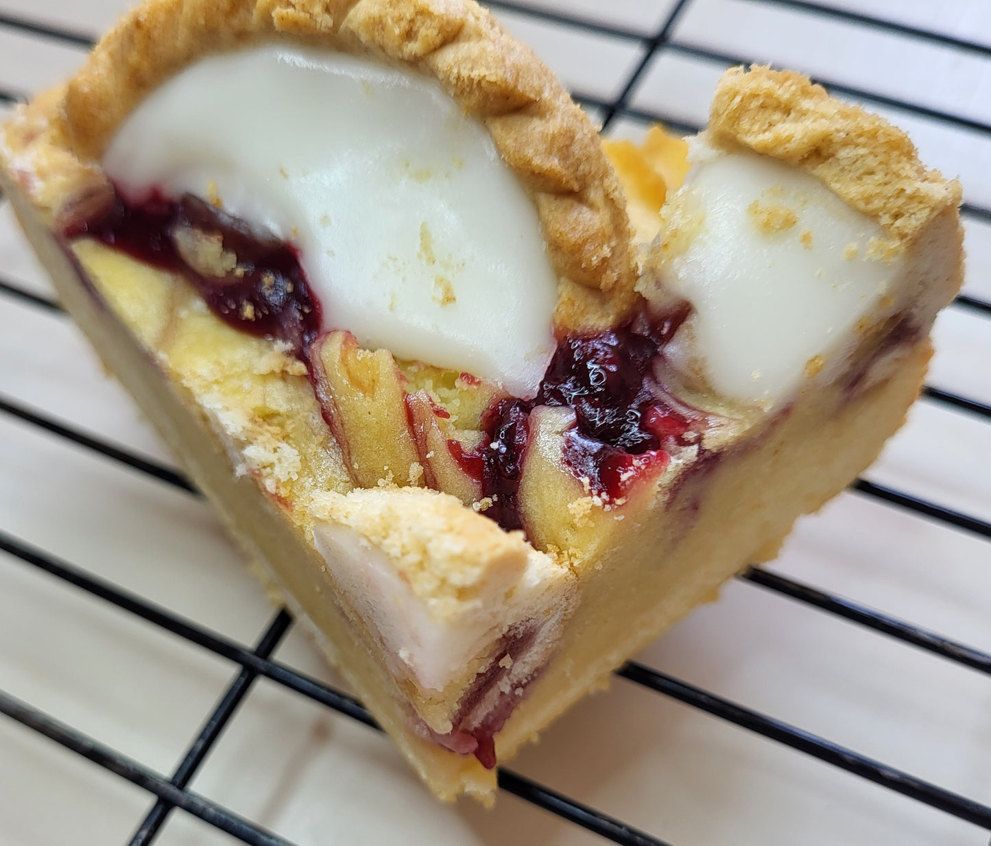 Cherry bakewell blondie