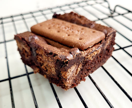 Bourbon biscuit brownie