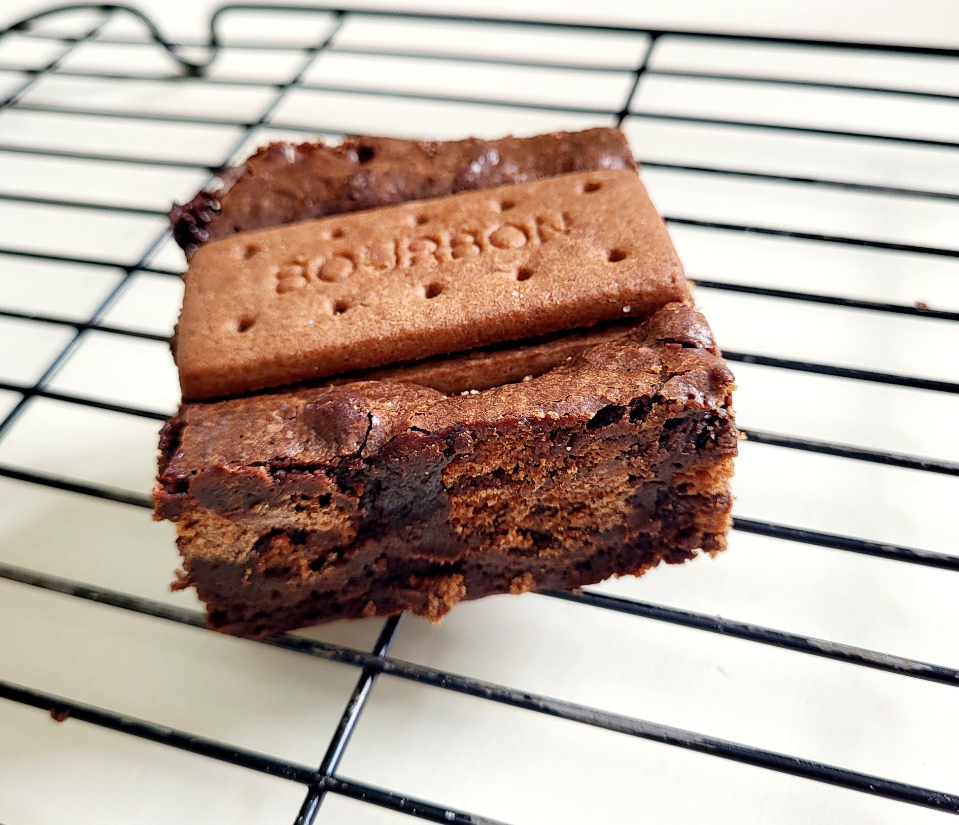 Bourbon biscuit brownie