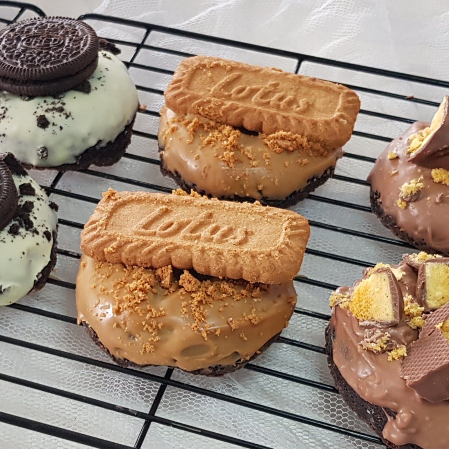 Mixed bronuts box, biscoff, crunchie bar and oreo
