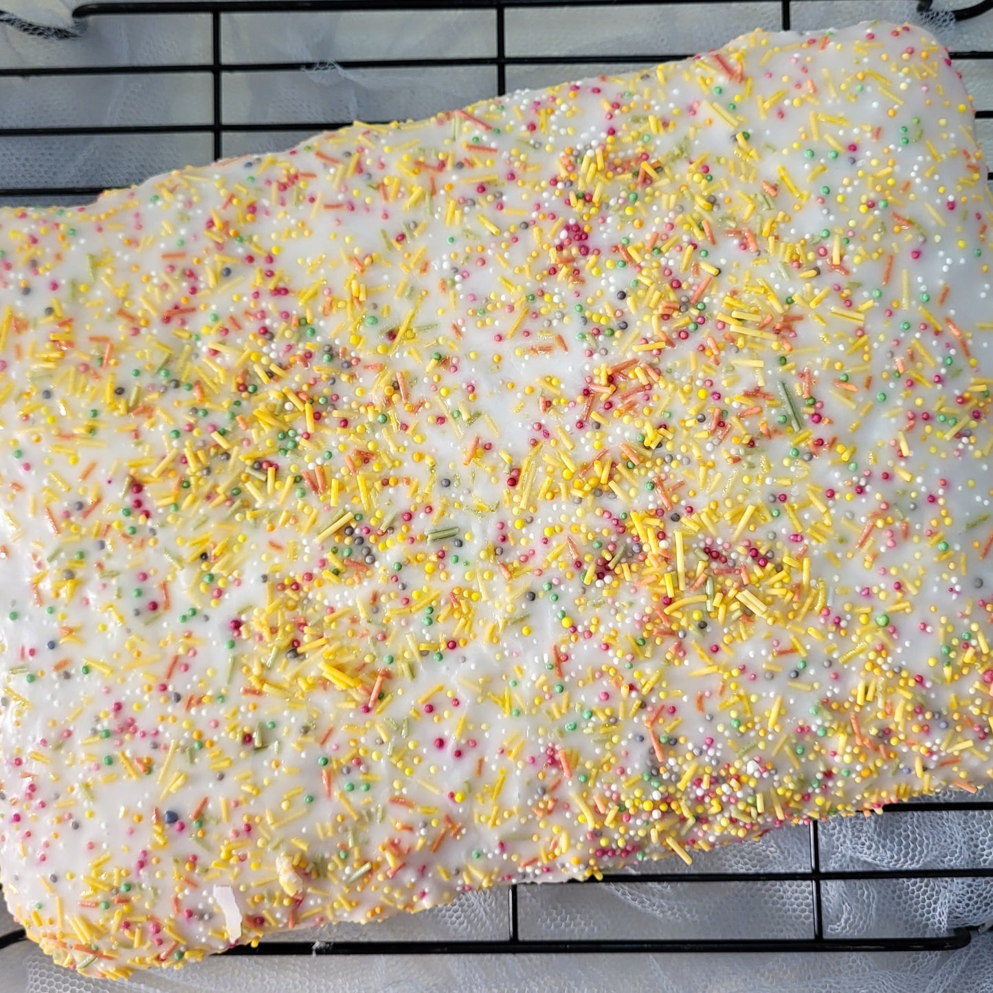 old school cake topped woth sprinkles